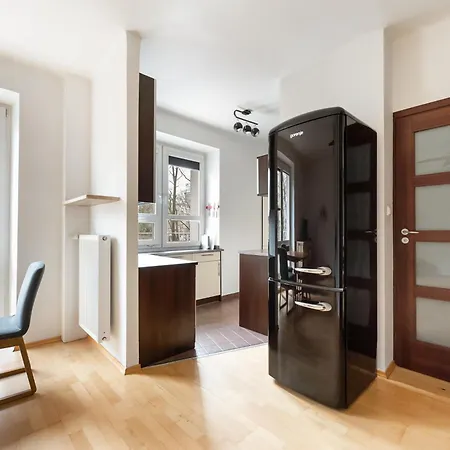 Metro Ratusz Arsenal Comfort * Βαρσοβία