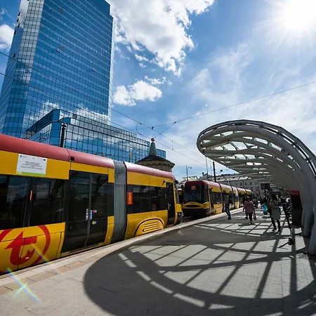 Metro Ratusz Arsenal Comfort Διαμέρισμα *