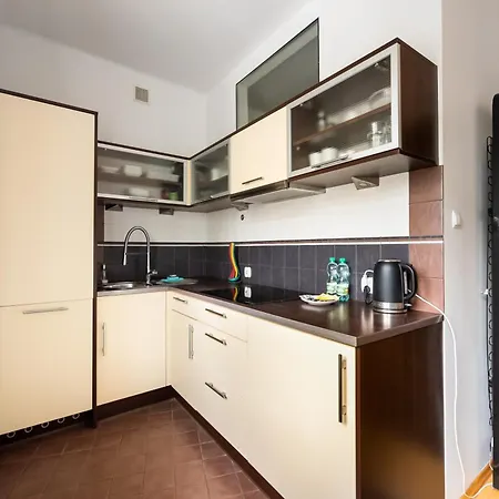Metro Ratusz Arsenal Comfort Apartment